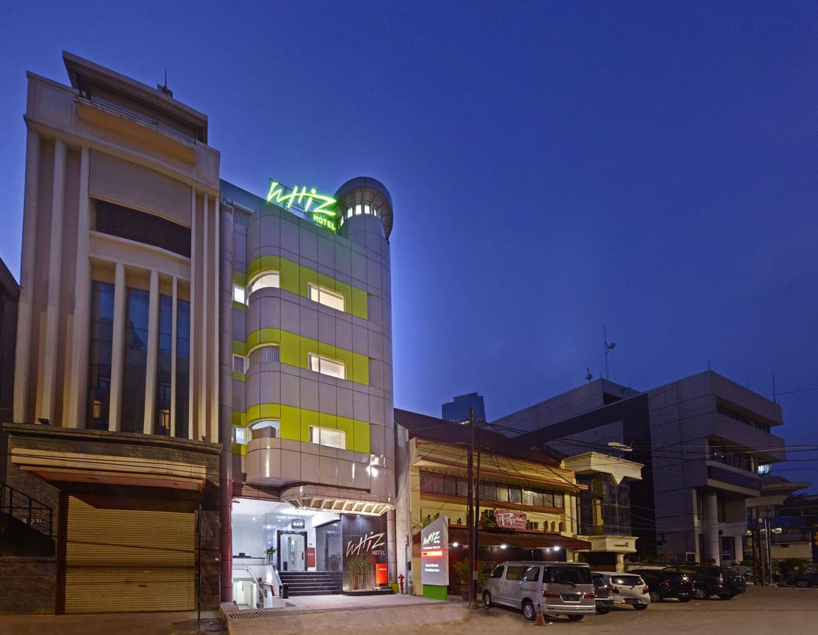 Whiz Hotel Falatehan Giacarta Esterno foto